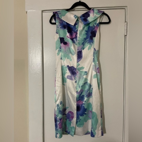 Tahari Floral MIDI Dress Size 2 - Picture 7 of 7